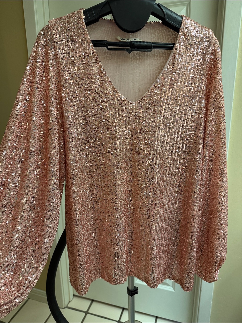 Sequin V-Neck Women's Top in Rose Gold